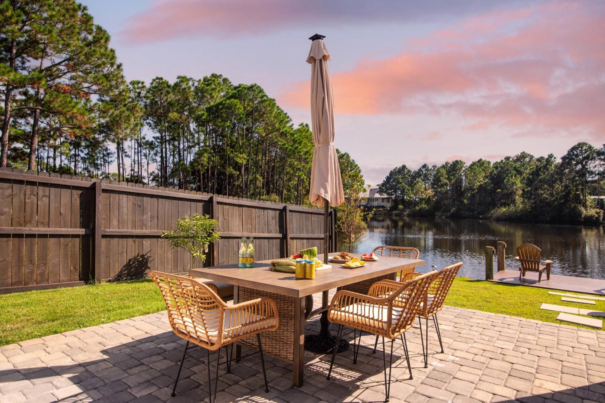 Edgewater By Avantstay Gorgeous Character Lakefront Home W Private Dock Ντέστιν Εξωτερικό φωτογραφία